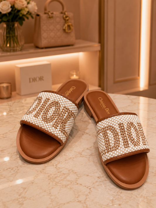 Παντόφλες Christian Dior – Μπεζ / Ταμπά