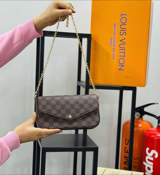 Τσαντάκι Louis Vuitton Damier