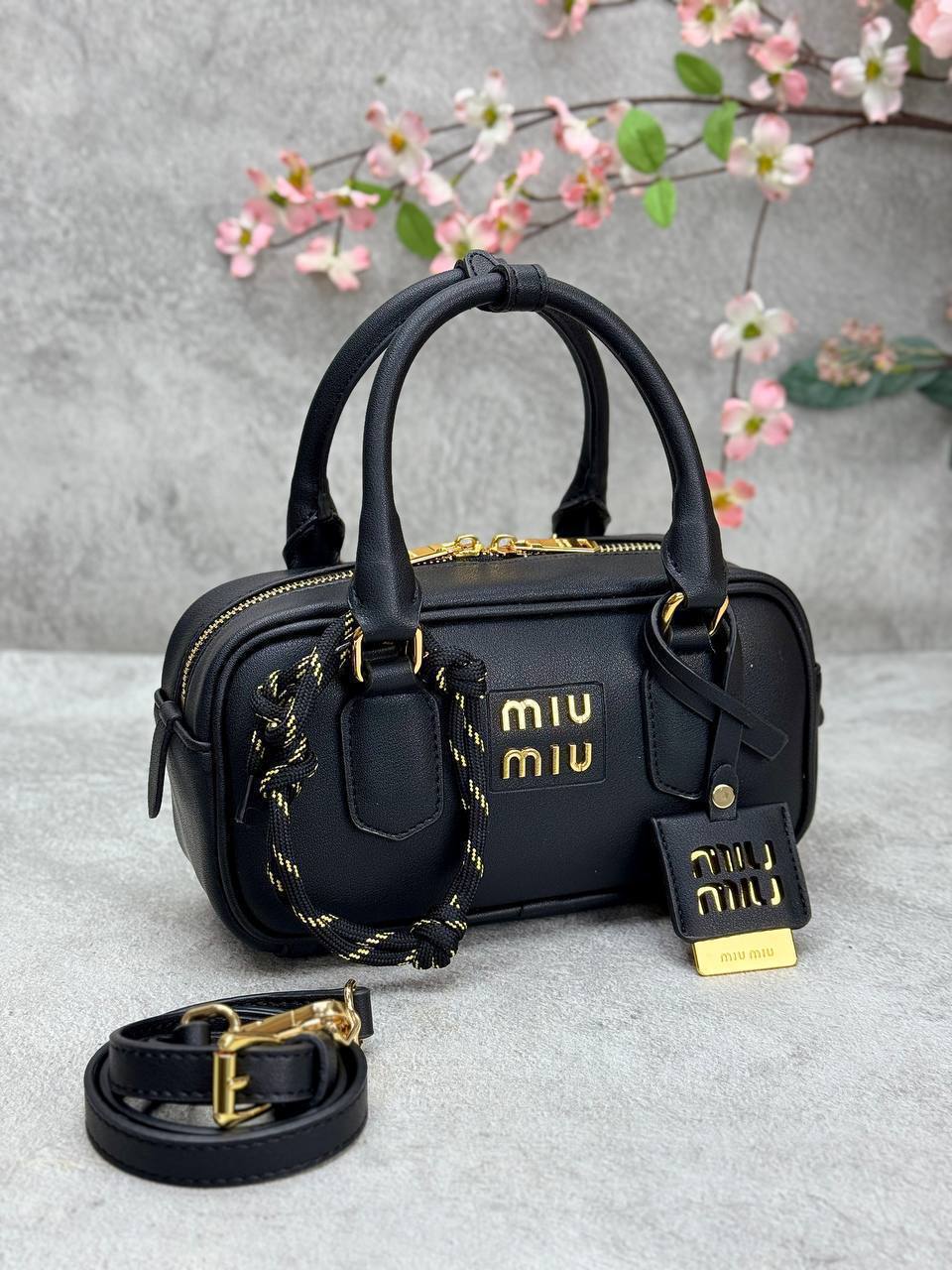 Γυναικεία τσάντα Miu Miu